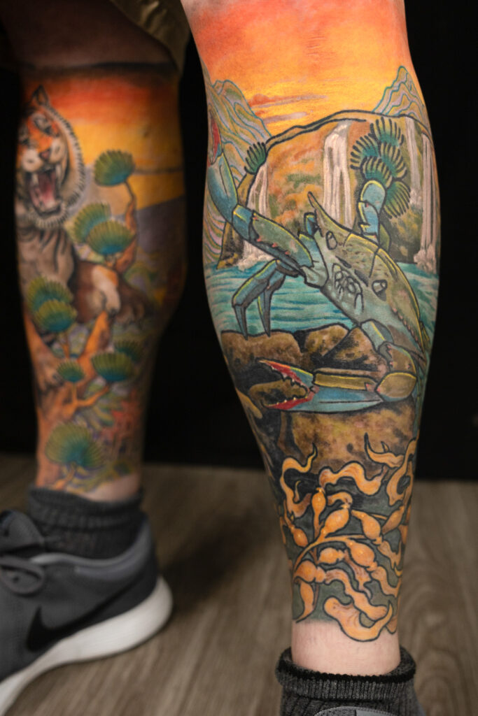 blue crab tattoo with colorful illustrative effect